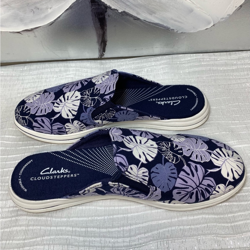 CLARKS CLOUDSTEPPERS CANVAS MULES
